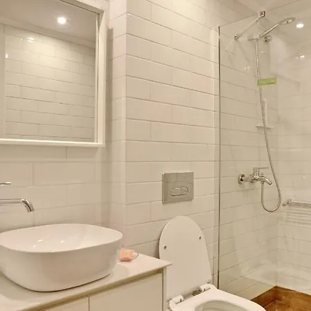 Eutopia Luxury Studio