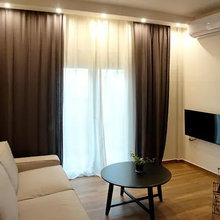 Eutopia Luxury Studio דירה
