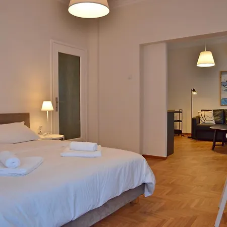Eutopia Luxury Studio Apartment