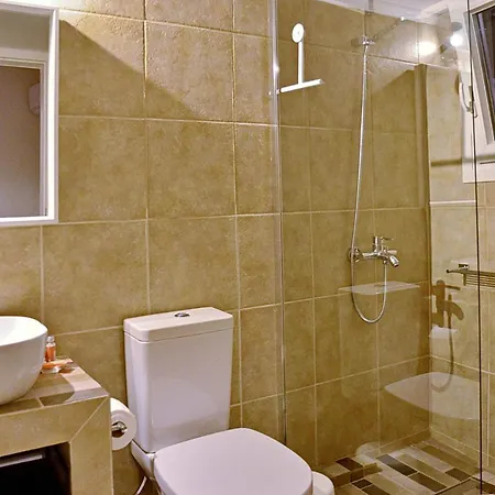 Eutopia Luxury Studio