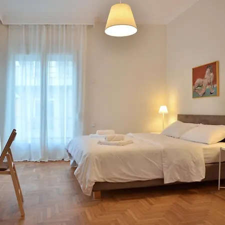 Eutopia Luxury Studio